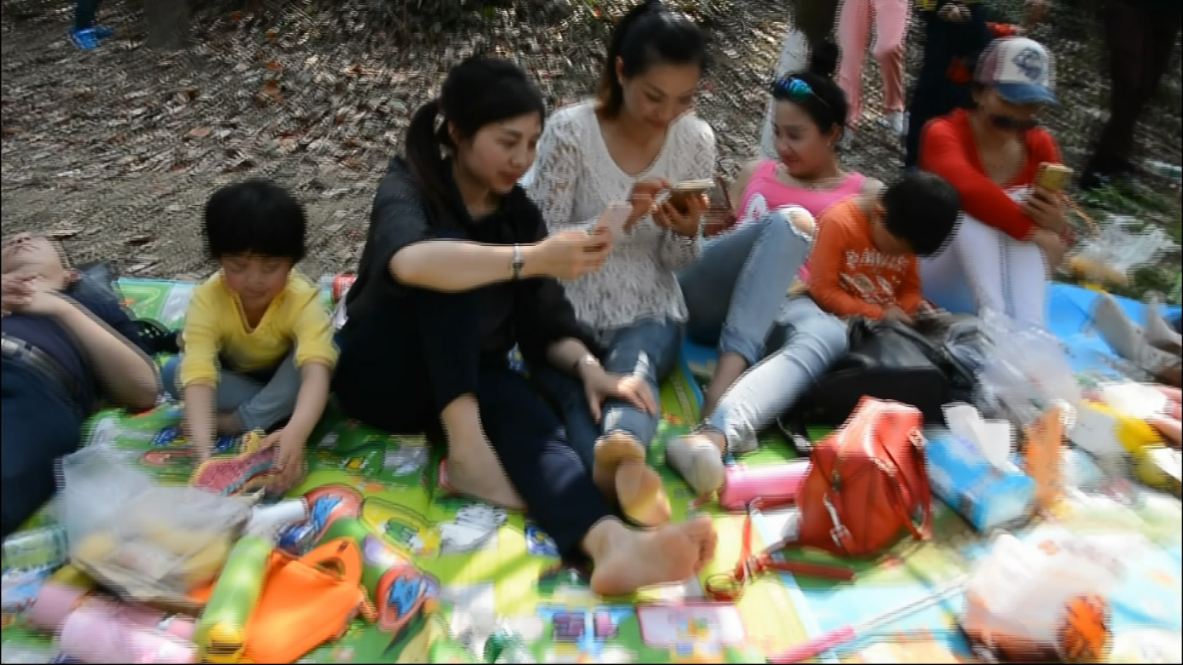 streetsnapnylon[00 01 05][20181203 223929 0]